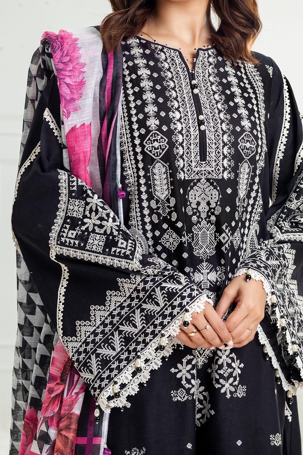 3 Piece Unstitched Lacquer Embroidered Lawn Suit with Zari Paper Cotton Dupatta