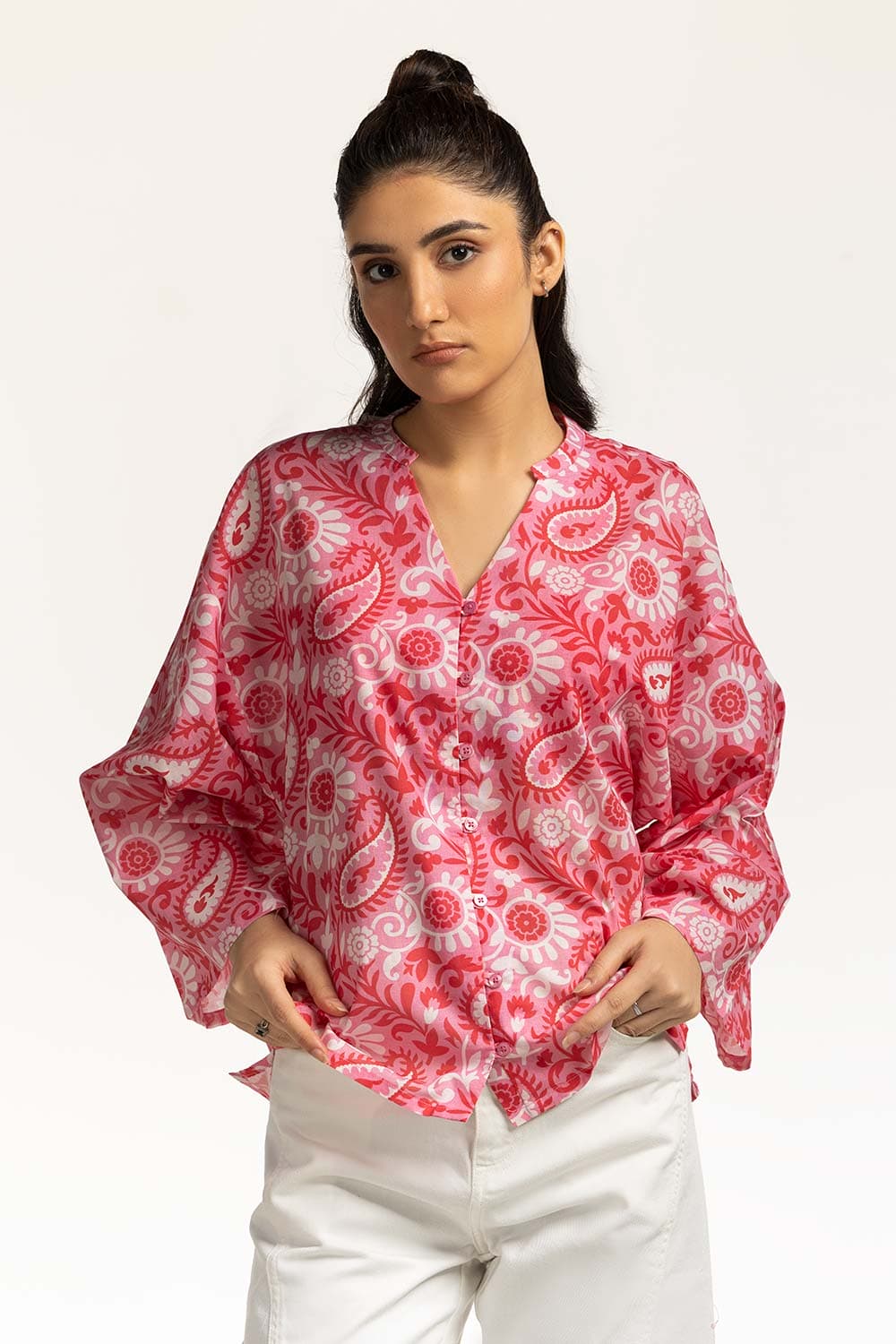 https://cdn.shopify.com/s/files/1/0706/3253/8159/files/printed_shirt_wm-cs-ss24-036_4.jpg?v=1758455574