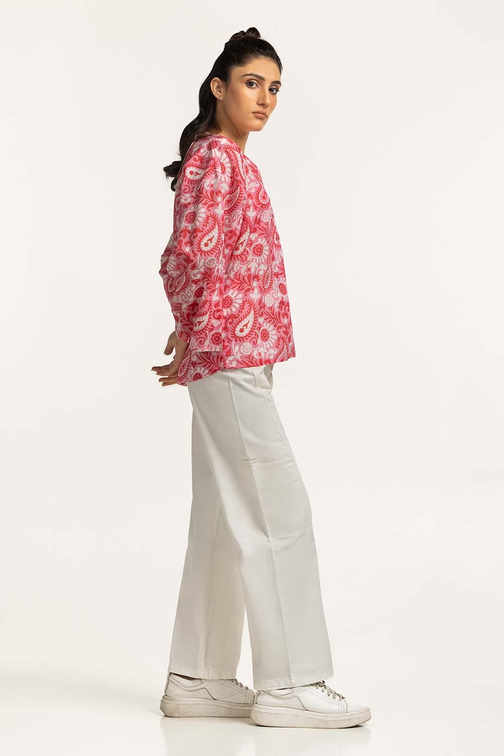 https://cdn.shopify.com/s/files/1/0706/3253/8159/files/printed_shirt_wm-cs-ss24-036_6.jpg?v=1758455574