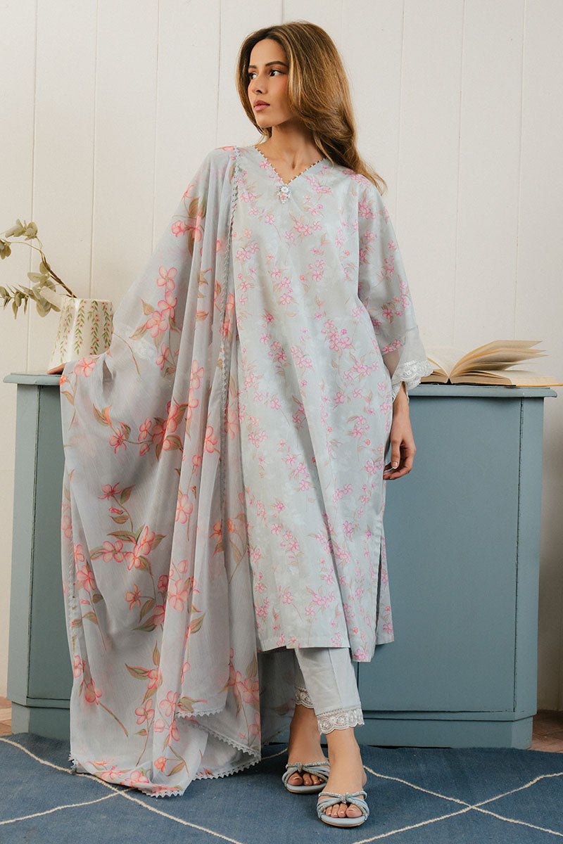https://cdn.shopify.com/s/files/1/0178/4492/8612/files/printlawn_0073_SAB08999.jpg?v=1737464506