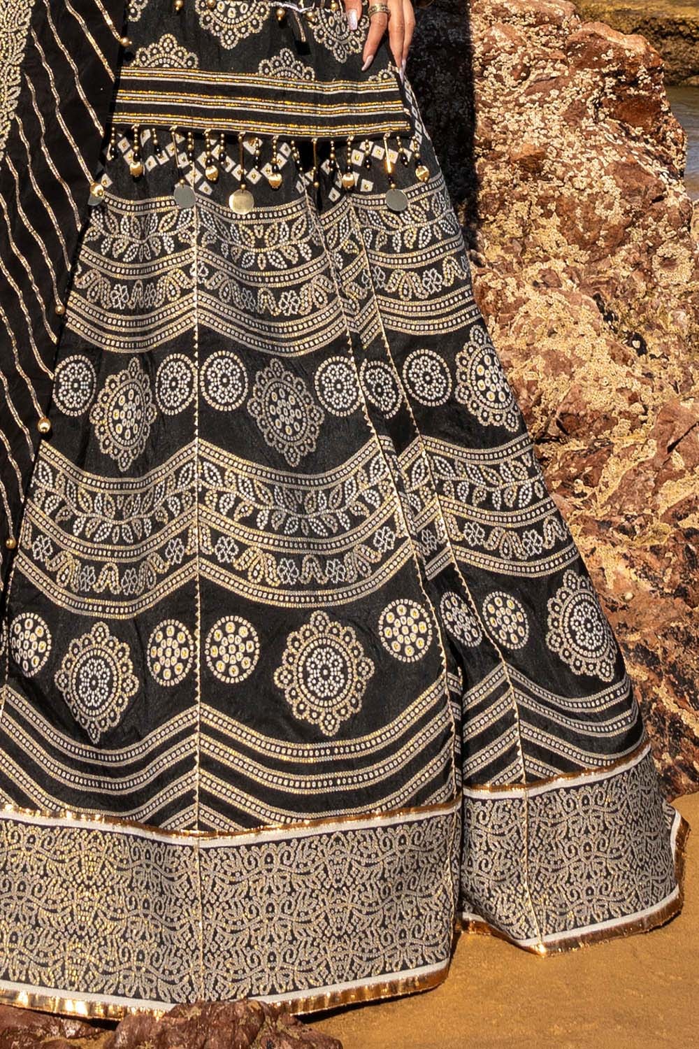3 Piece Unstitched Embroidered Jacquard Suit With Jacquard Dupatta