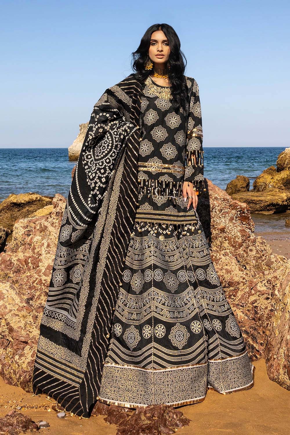 3 Piece Unstitched Embroidered Jacquard Suit With Jacquard Dupatta