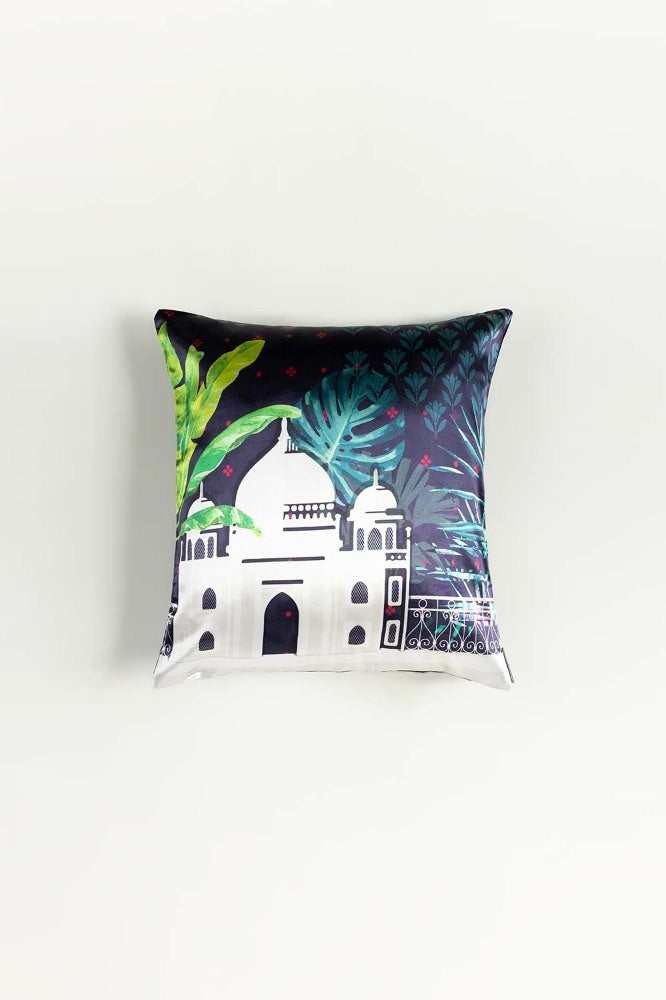 Ss23-Qilla Digital Square Cushion Cover