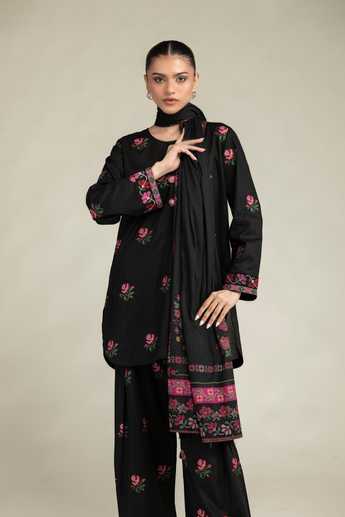 Black Lawn Dupatta