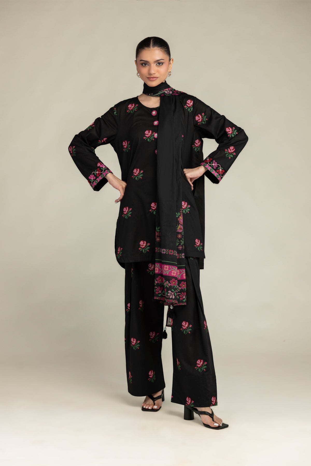 Black Lawn Dupatta
