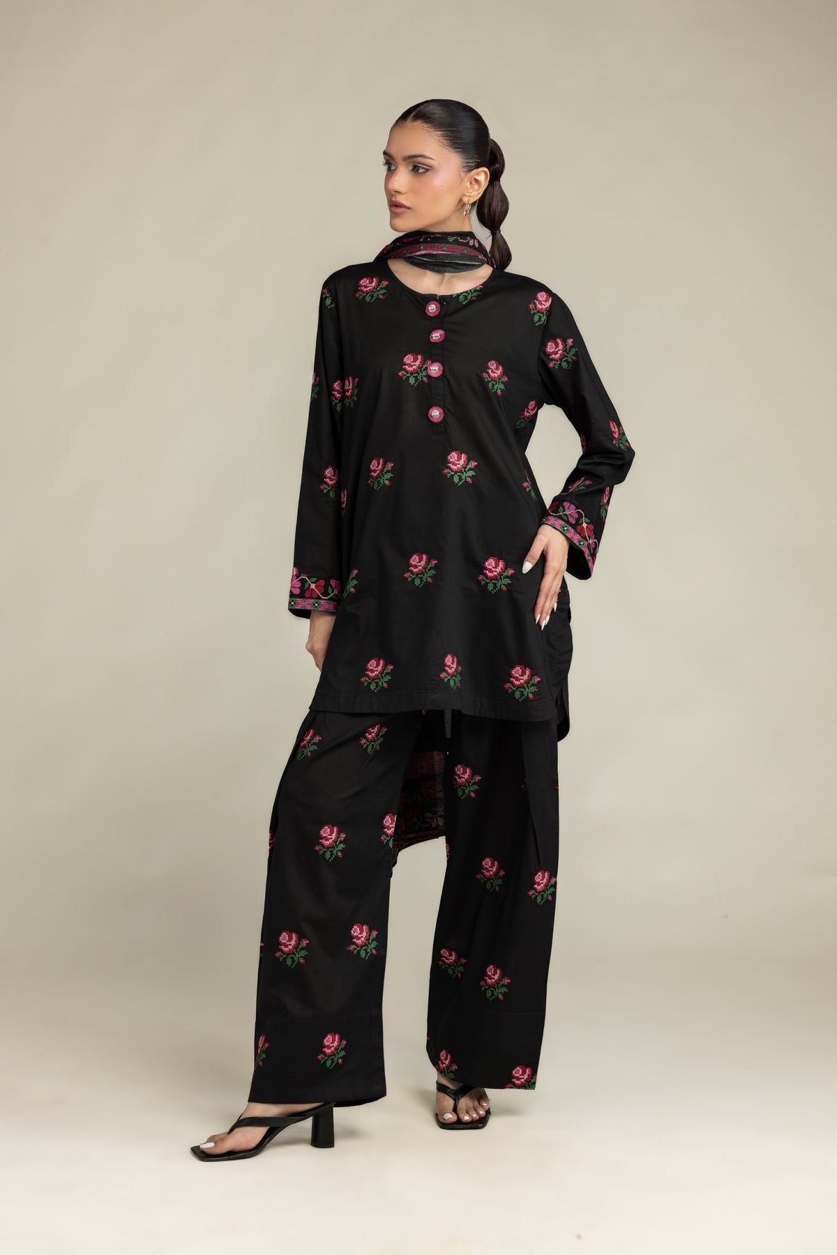 Black Lawn Dupatta