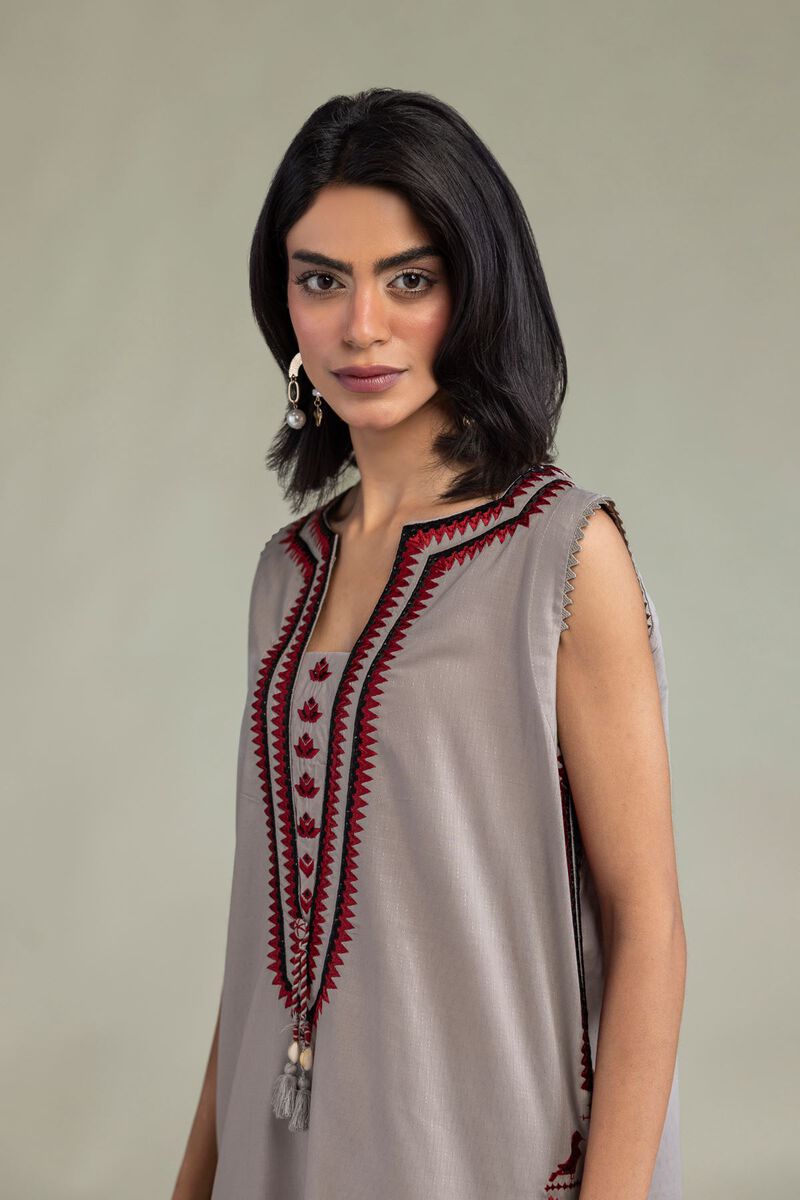 Gray Sleeveless Kurta
