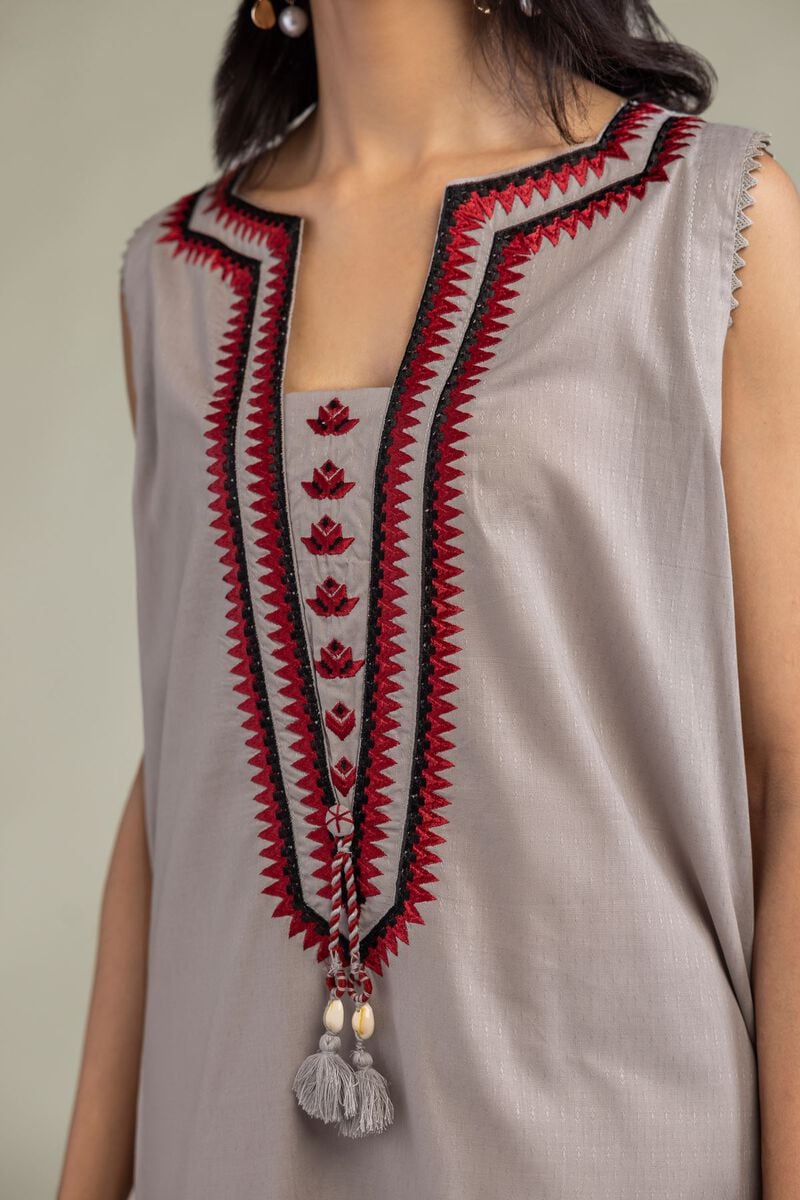 Gray Sleeveless Kurta