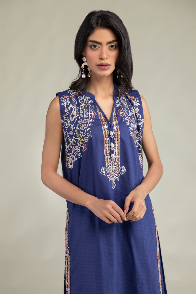 Floral Sleeveless Kurta