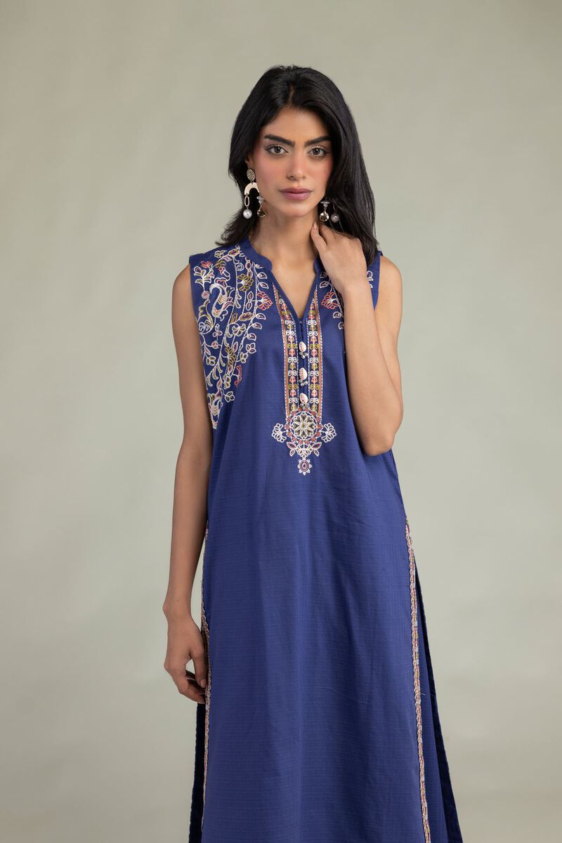 Floral Sleeveless Kurta