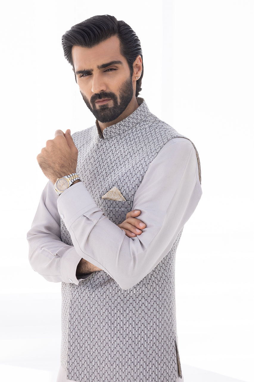 https://cdn.shopify.com/s/files/1/0588/3661/5221/products/rafay_1.jpg?v=1754988070
