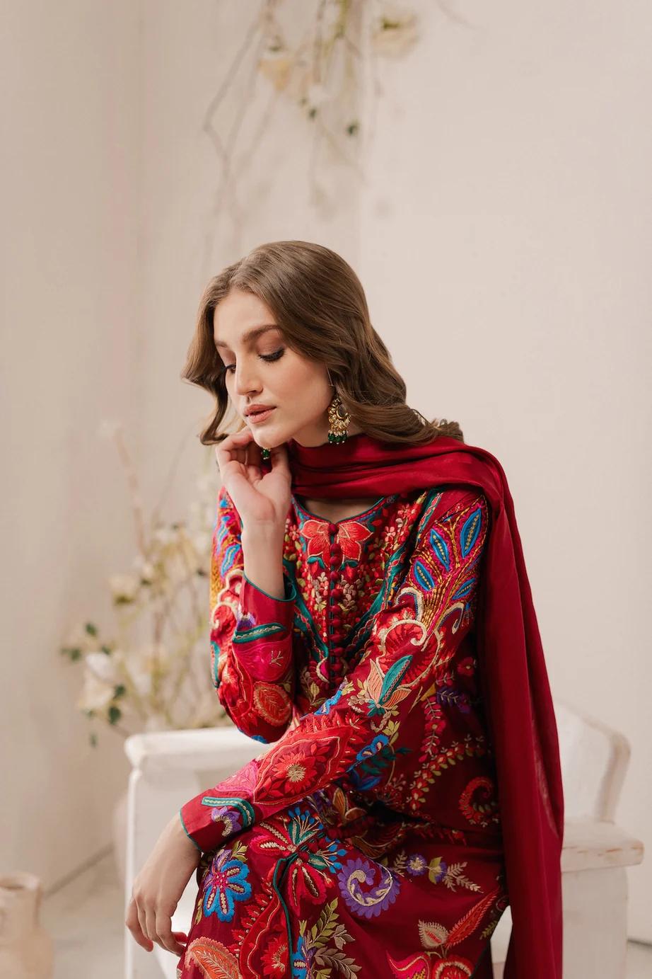 https://cdn.shopify.com/s/files/1/0923/1931/8403/files/rangeen-semi-formal-edit25-319982.jpg?v=1756724945