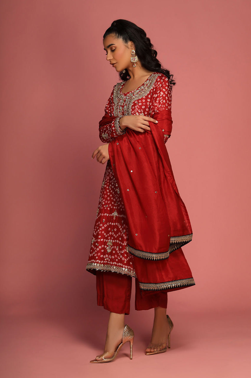 Red Chunri