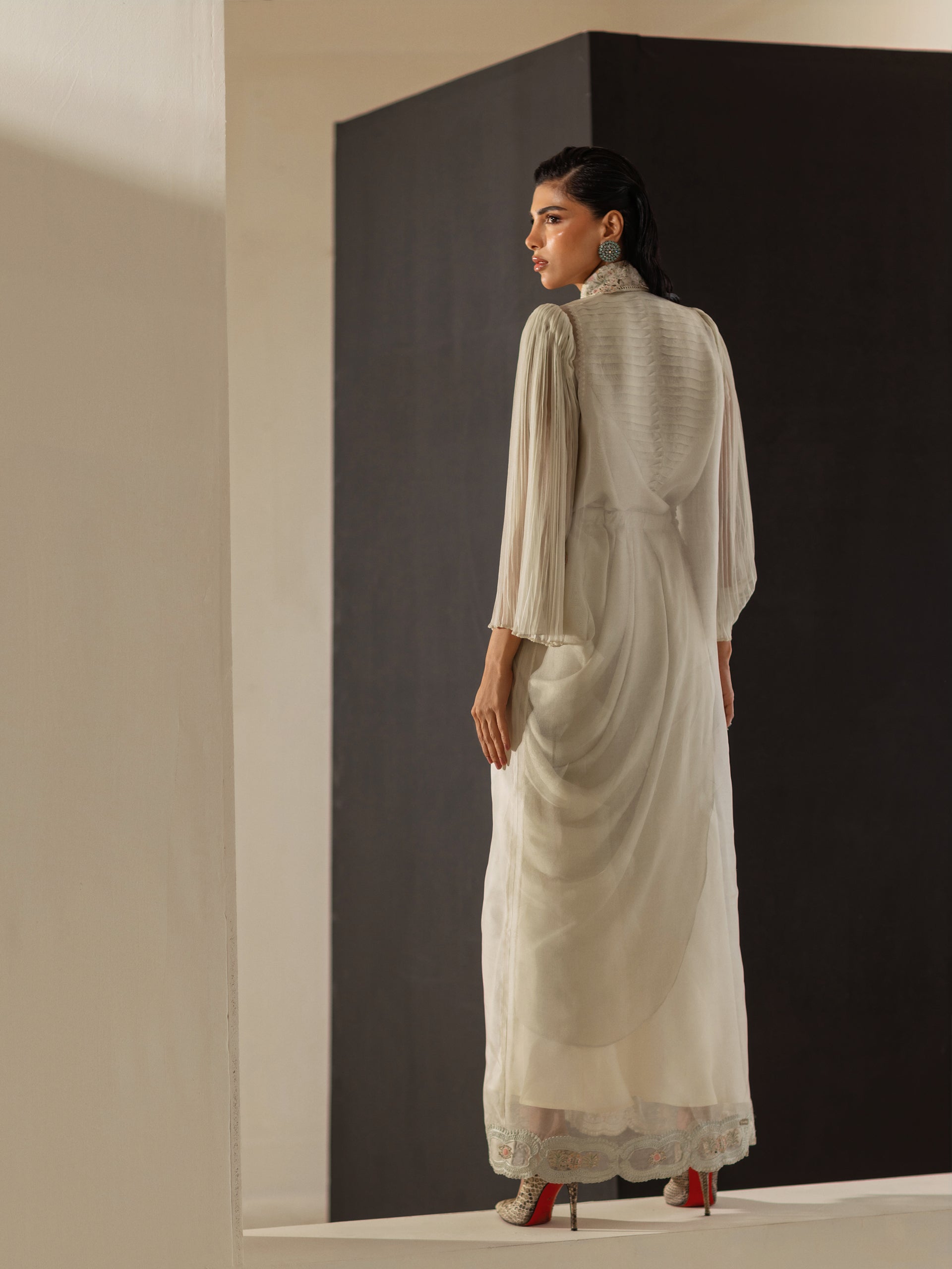https://cdn.shopify.com/s/files/1/0768/4872/6205/files/reyna-pistachio-2.jpg?v=1778310274
