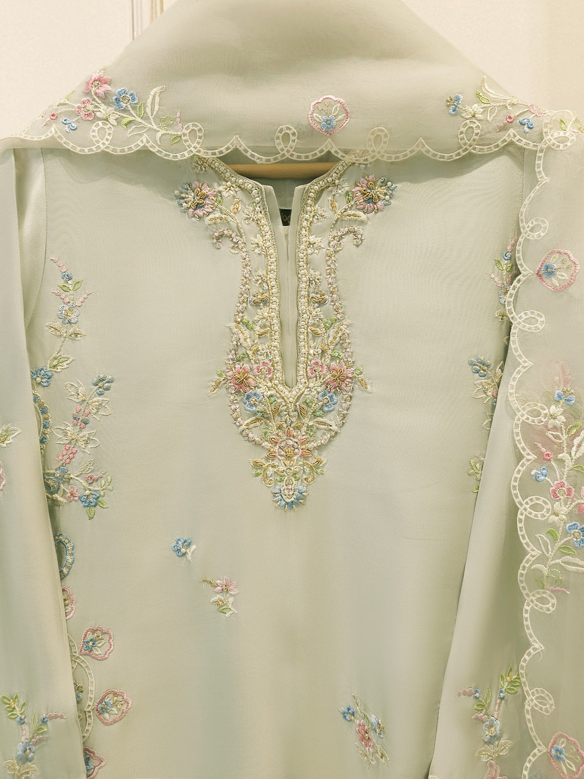 3 Piece- Pure  Sheesha Silk Embroidered Suit S115692