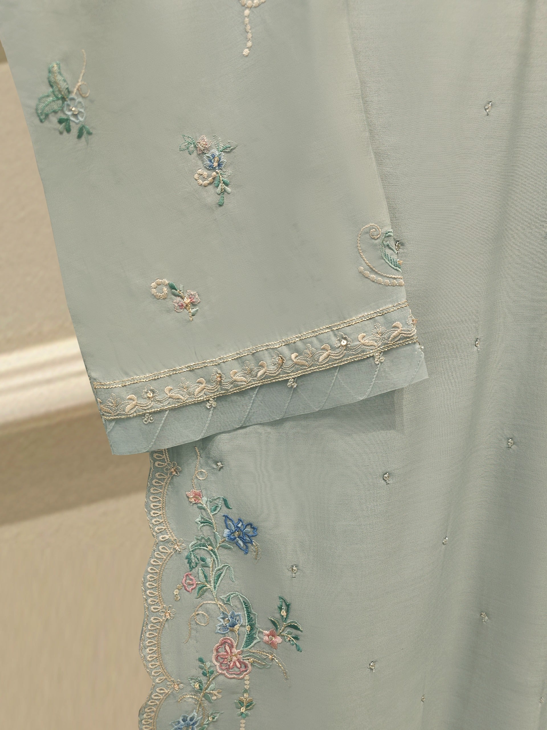 3 Piece - Pure Khaddi Silk Embroidered S114390