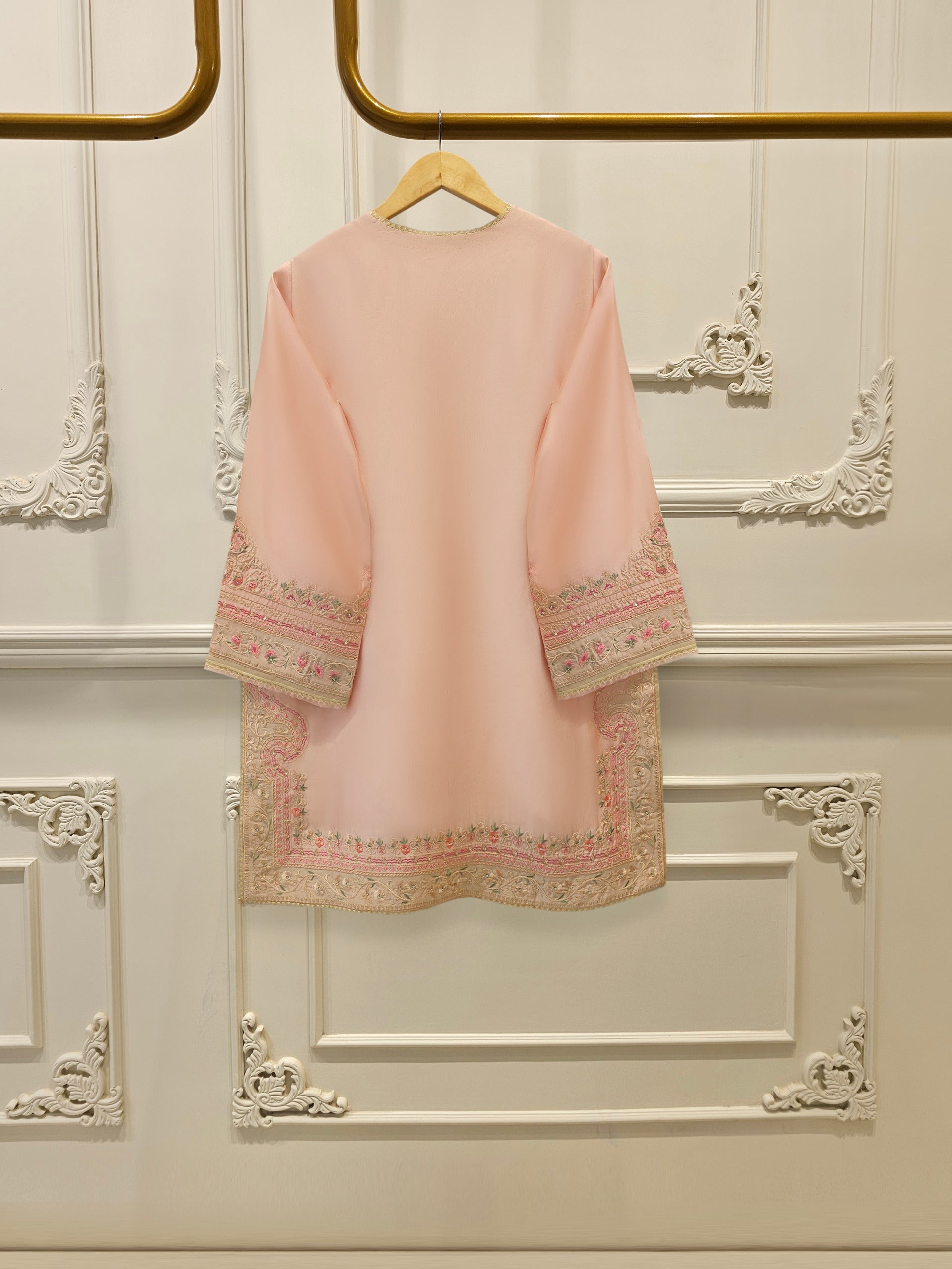 3 Piece- Pure Sheesha Silk Embroidered Suit S113518