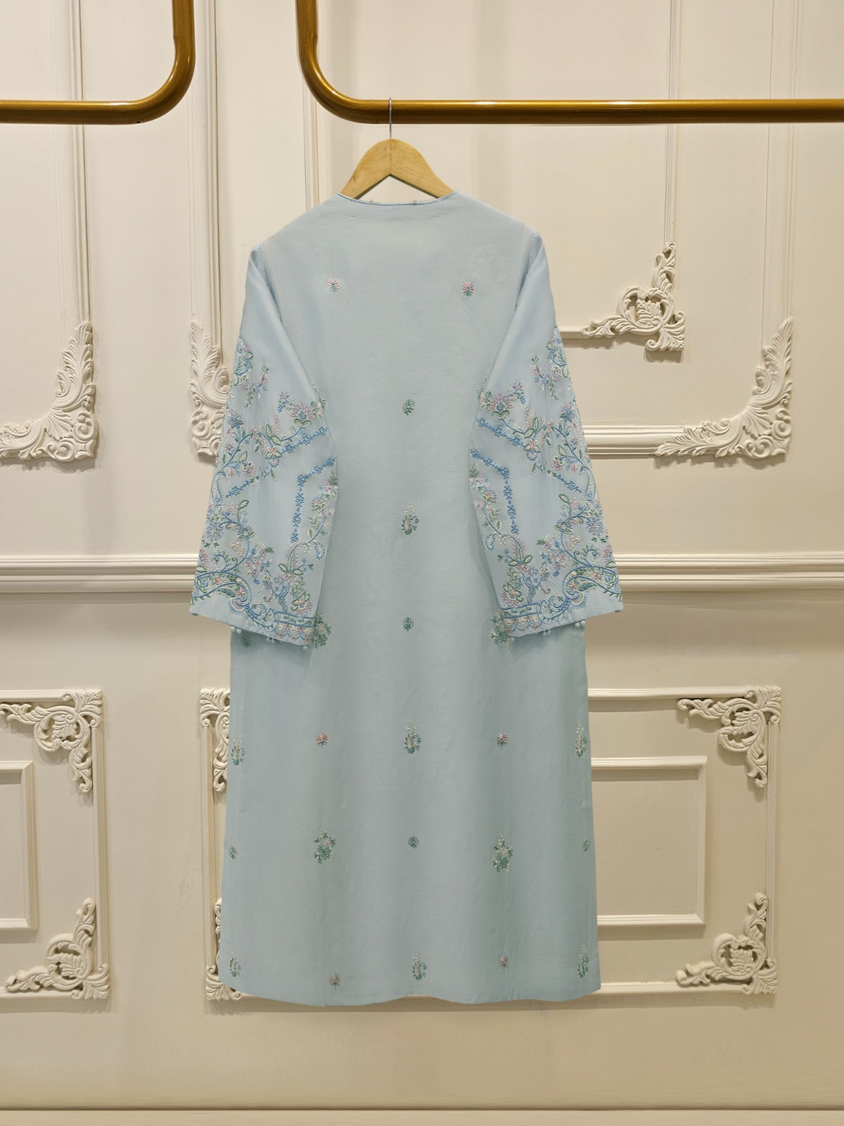 3 Piece- Pure Sheesha Silk Embroidered Suit S113830