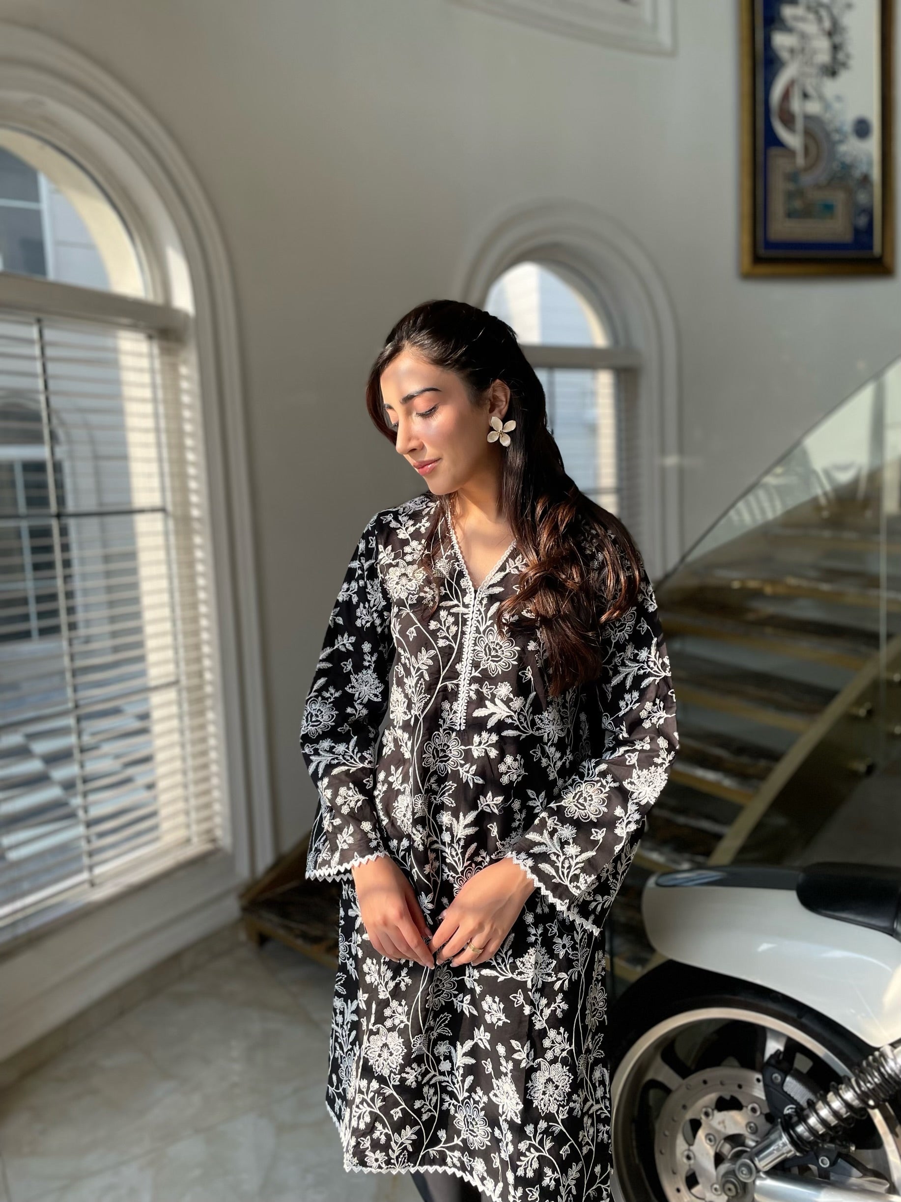 Lotus Kurta - Jet Black