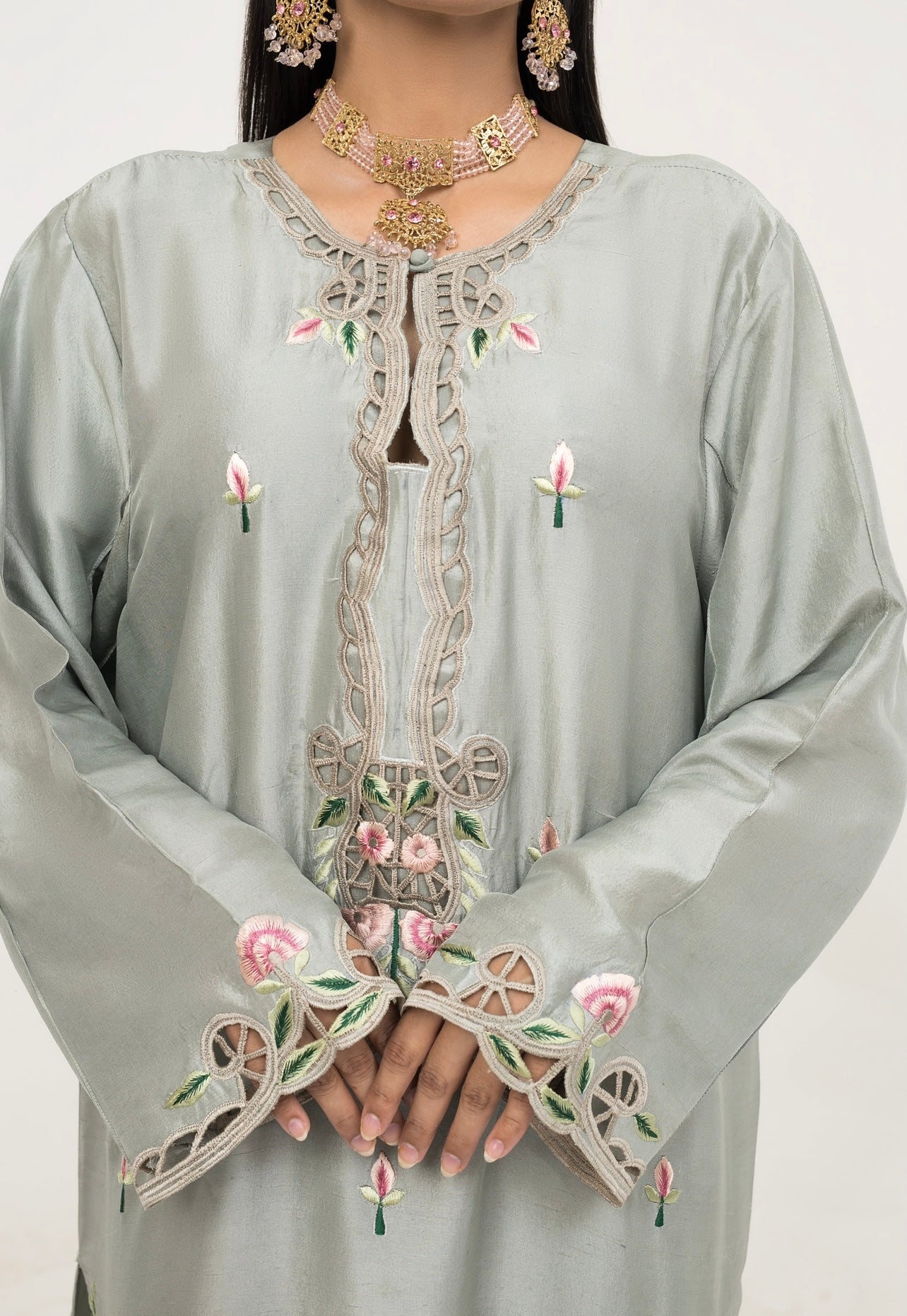 Roop-Semi Formal