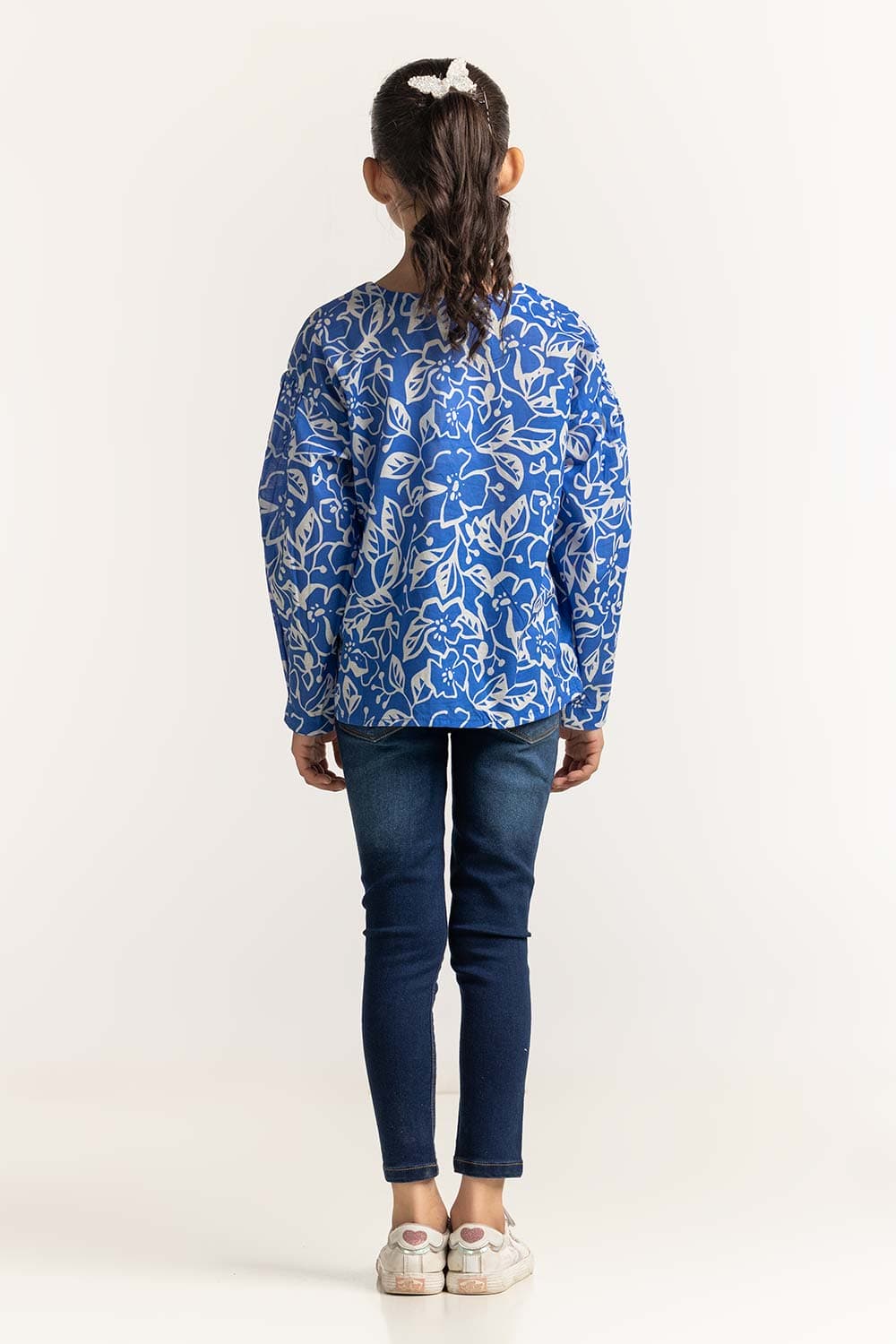 Round Neck