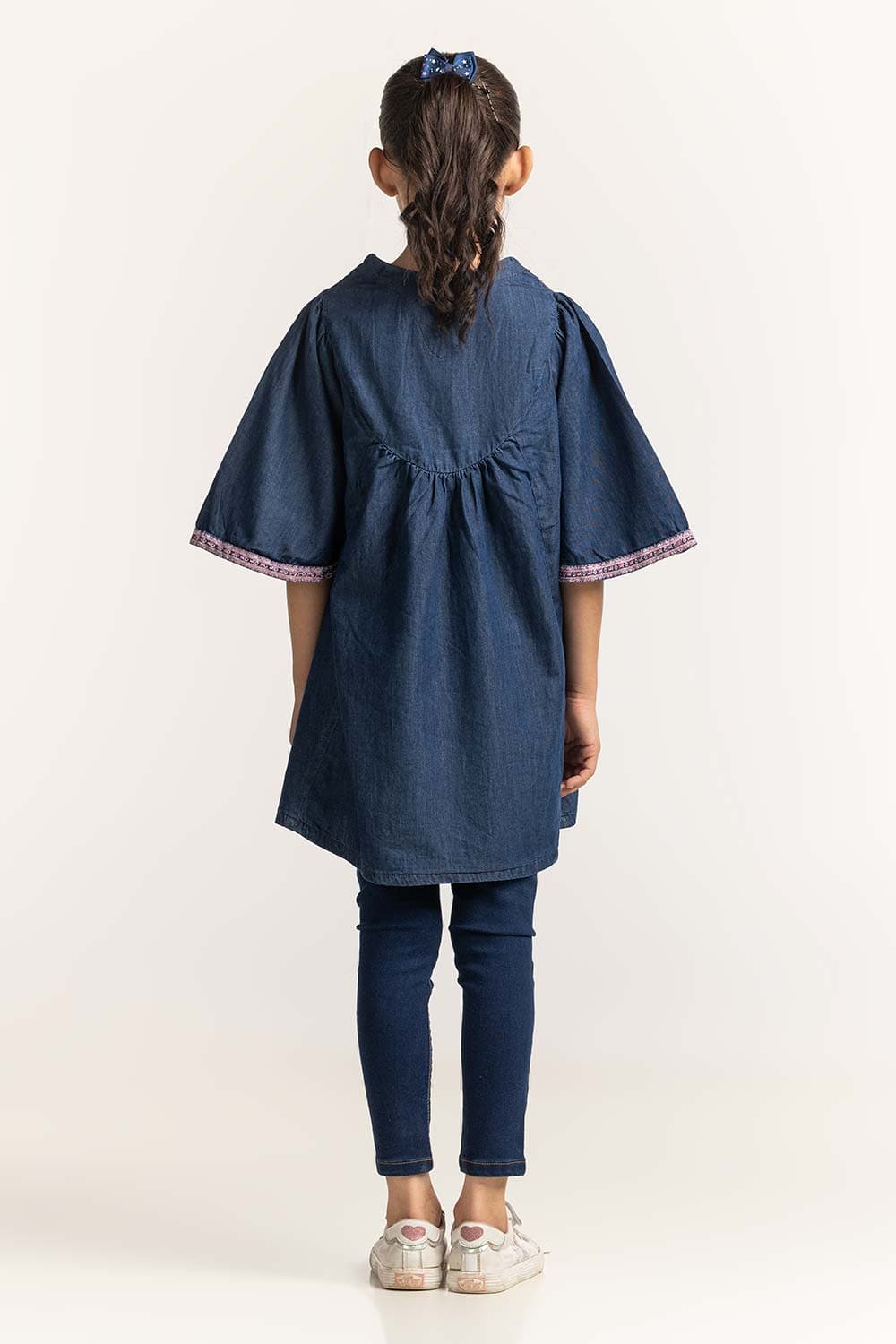 Round Neck