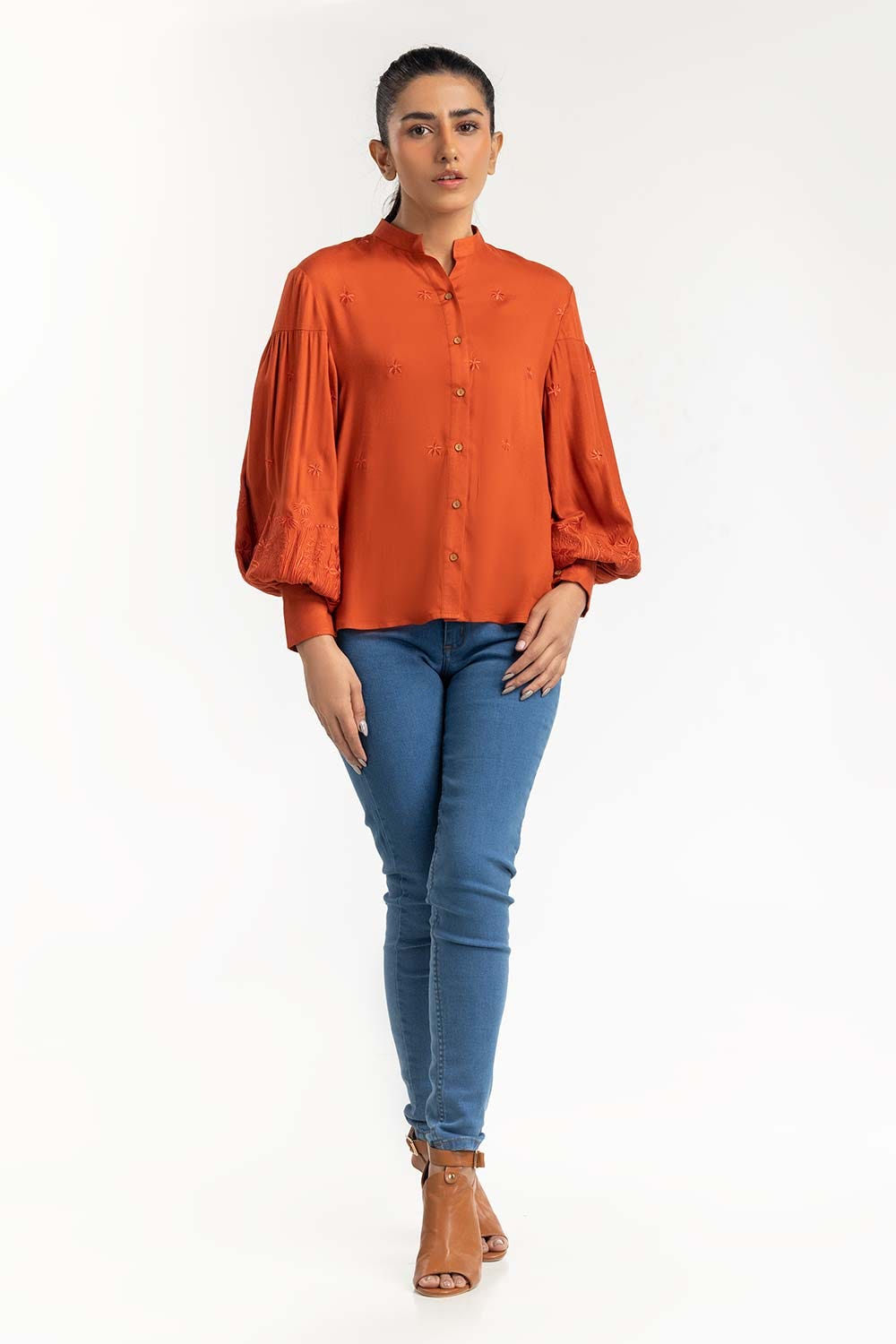 https://cdn.shopify.com/s/files/1/0706/3253/8159/files/rust_shirt_224-217-008_5.jpg?v=1758454690
