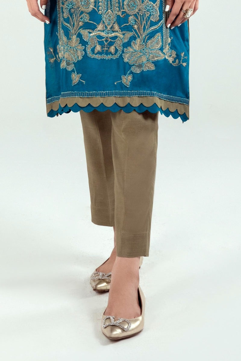 Design 7B Luxury Lawn 2024 Unstitched