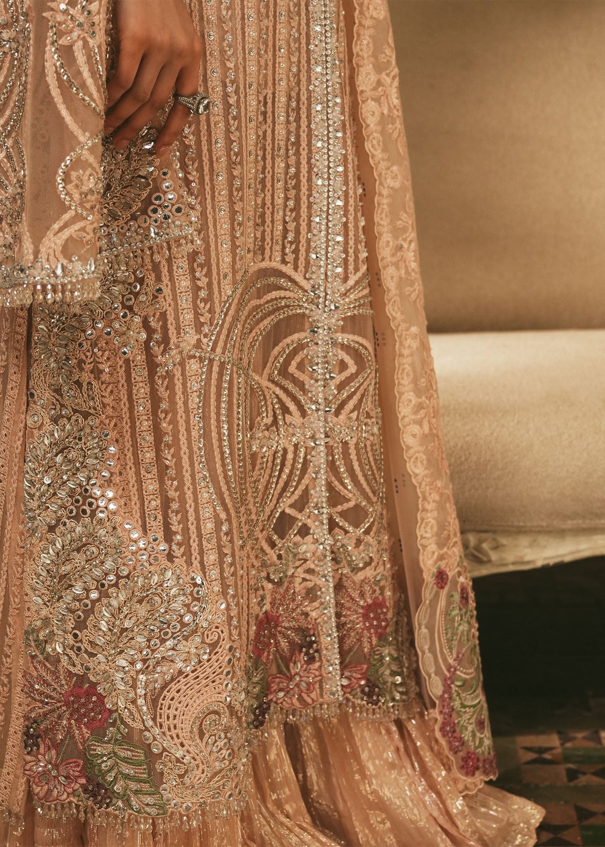 Saira Shakira – Roseate Style