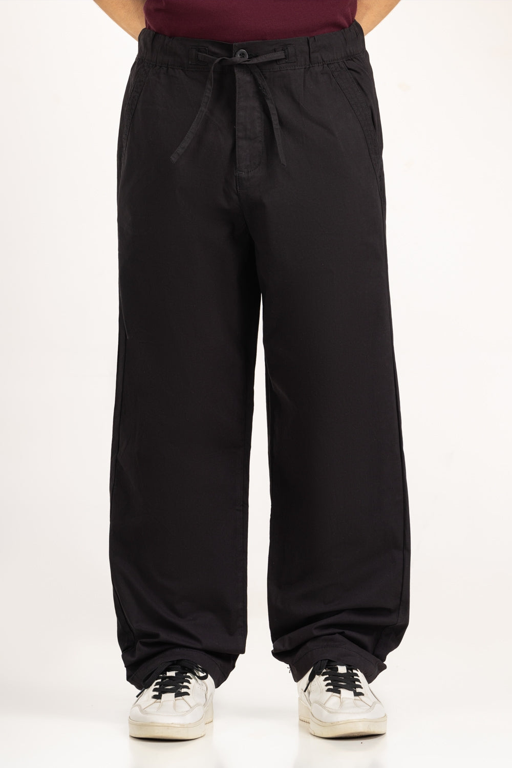https://cdn.shopify.com/s/files/1/0706/3253/8159/files/salt-men-trousers-color-black-98_cotton-2_elastane-cargo-fit-mn-trc-ss25-022-front.jpg?v=1758455945