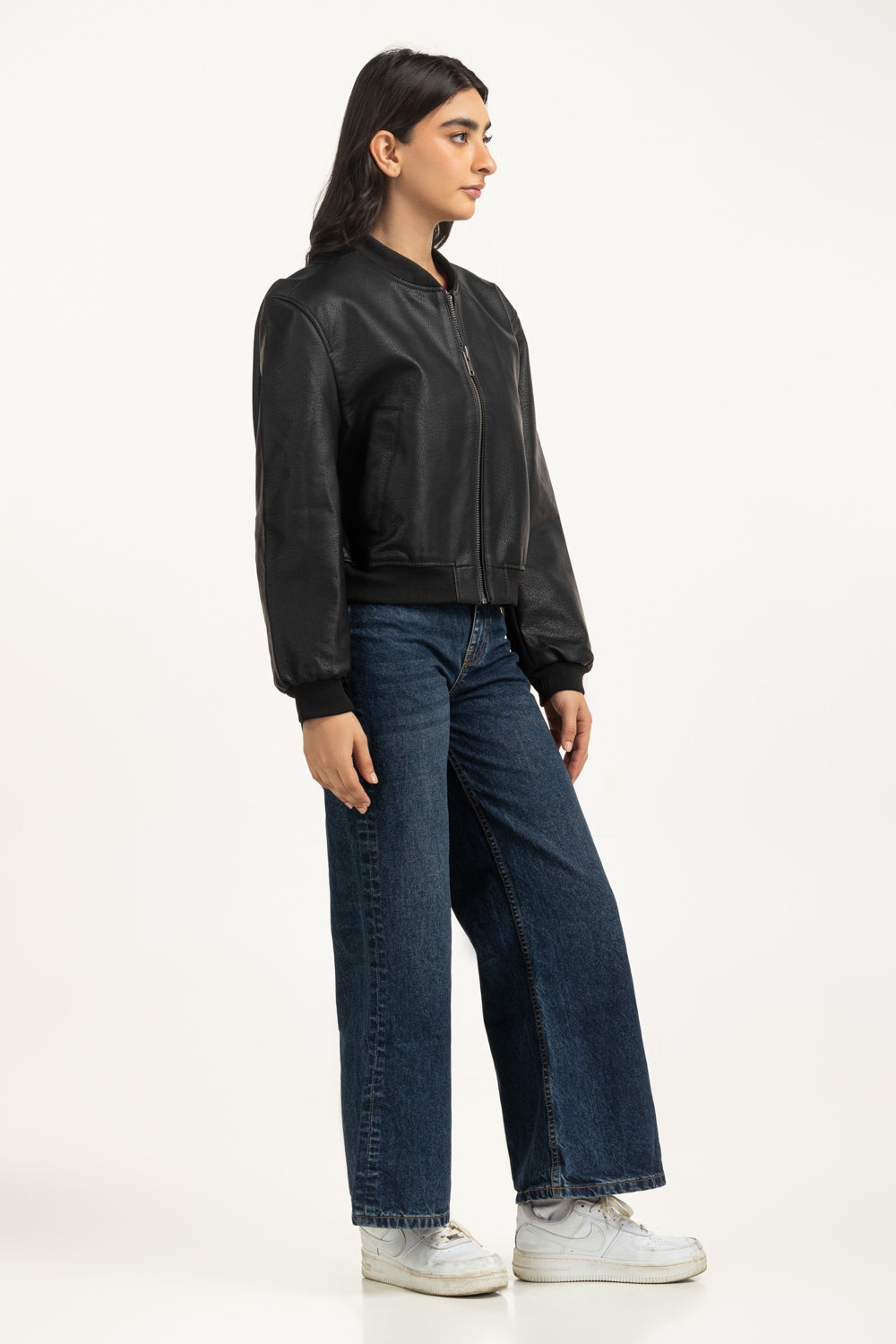 https://cdn.shopify.com/s/files/1/0706/3253/8159/files/salt-women-jackets-color-black-synthetic-leather-regular-fit-wm-jkt-ws24-096-right.jpg?v=1758455864