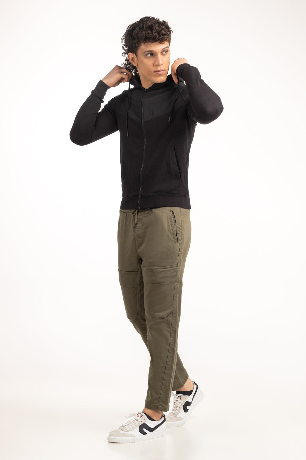 Regular Fit Knitted Zipper