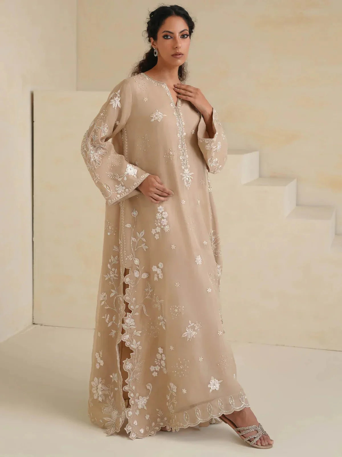Sandy Pearl Jalabiyan By Alizay Saad
