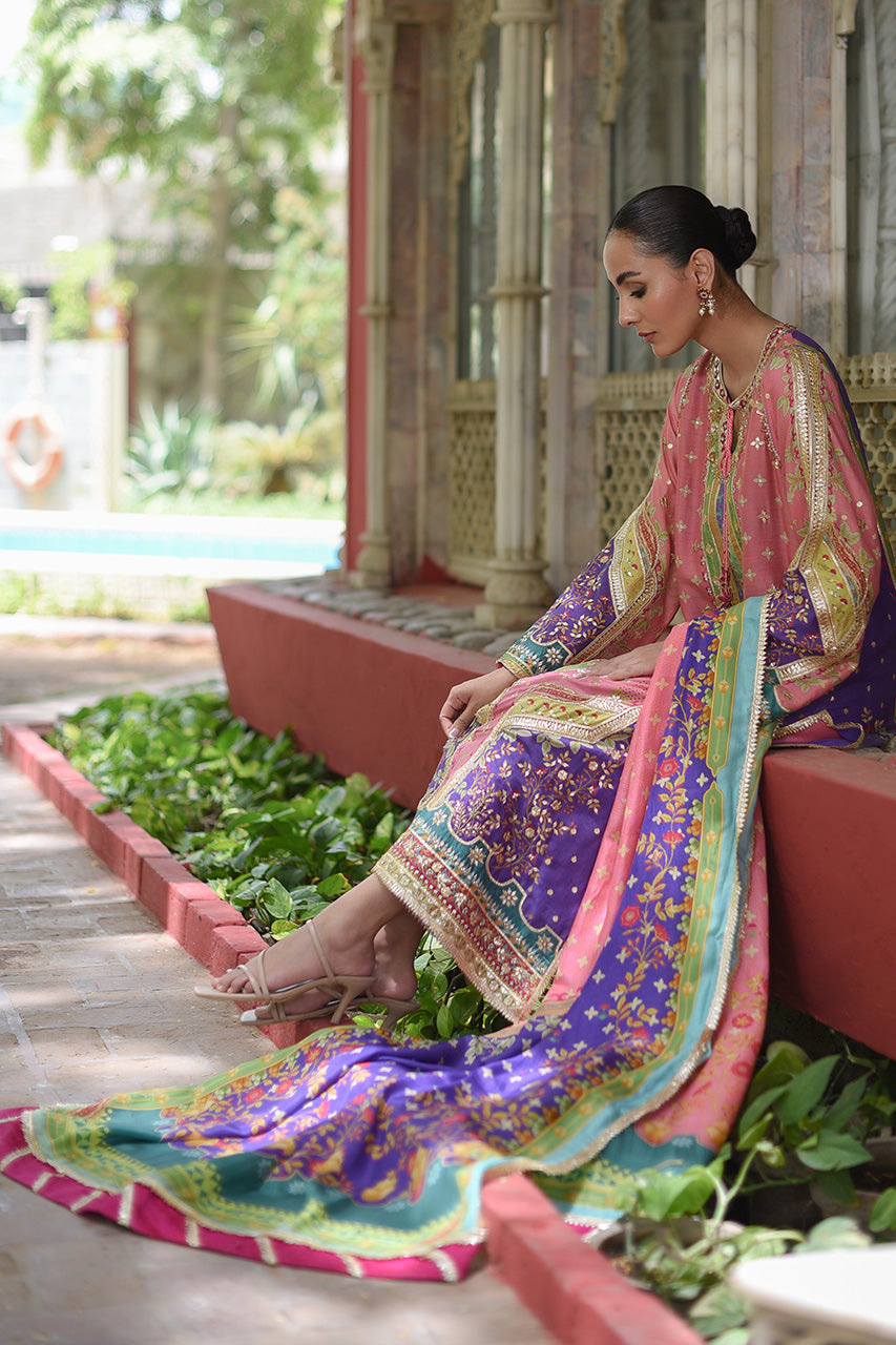 https://cdn.shopify.com/s/files/1/0588/3661/5221/products/saniamasktaiya4-5483_229f802e-60c1-4126-b458-6499f05991dd.jpg?v=1708066645