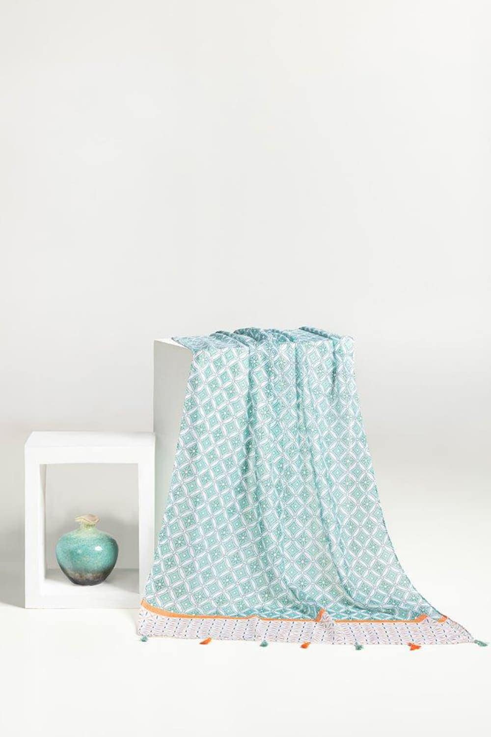 https://cdn.shopify.com/s/files/1/0706/3253/8159/files/scf-43060_2.jpg?v=1758371152