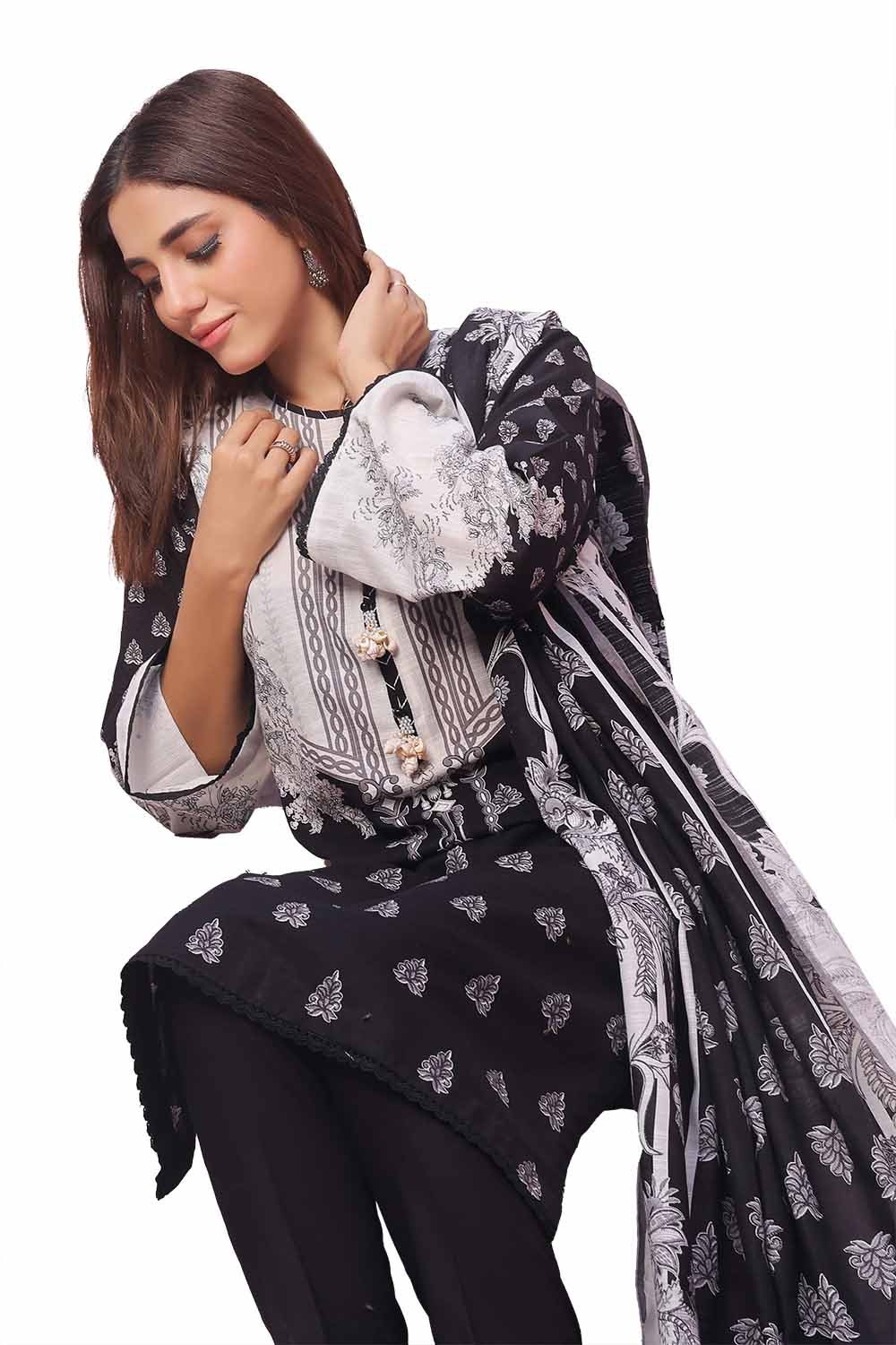 3 Piece Unstitched Printed Khaddar Suit