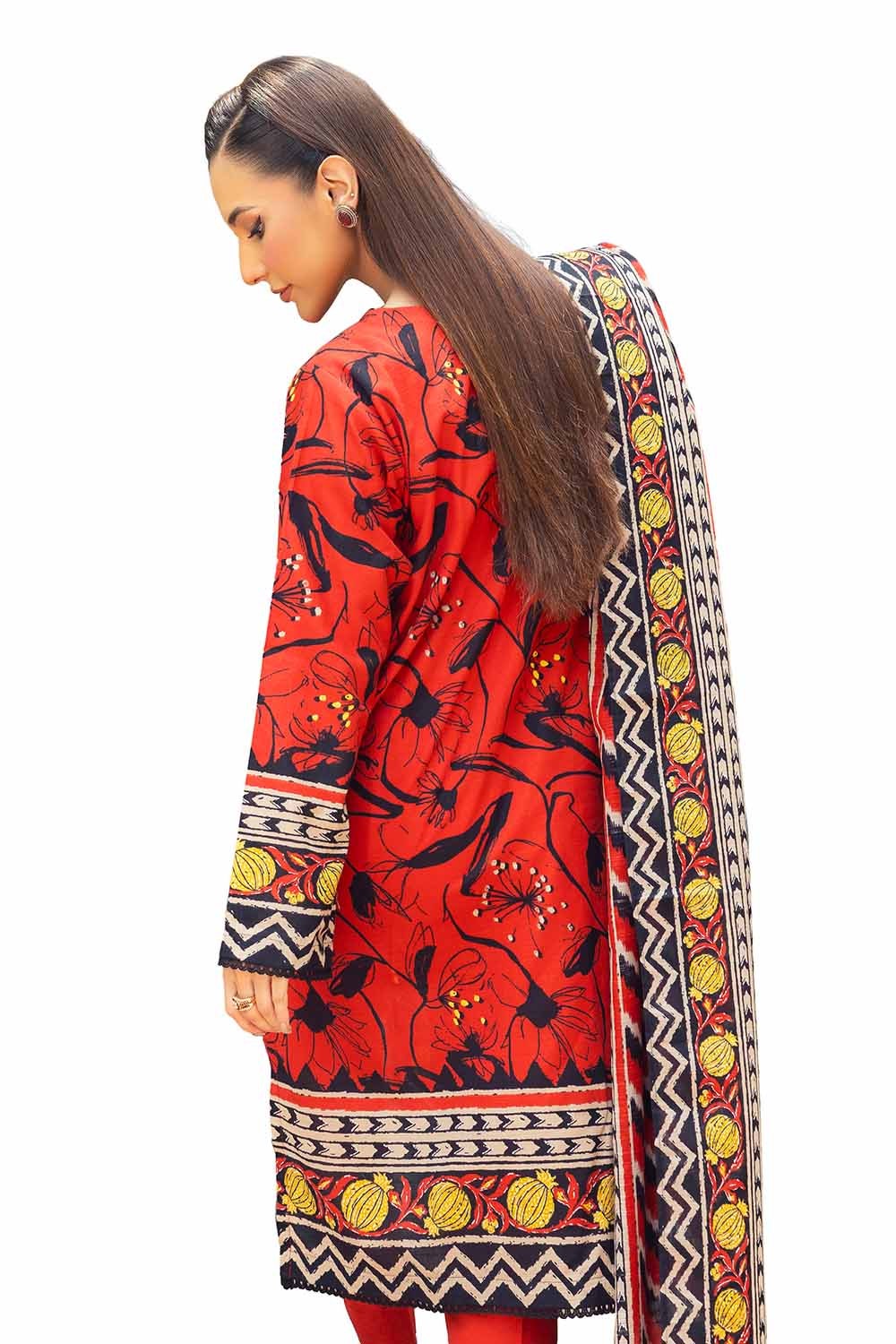 3 Piece Unstitched Printed Khaddar Suit