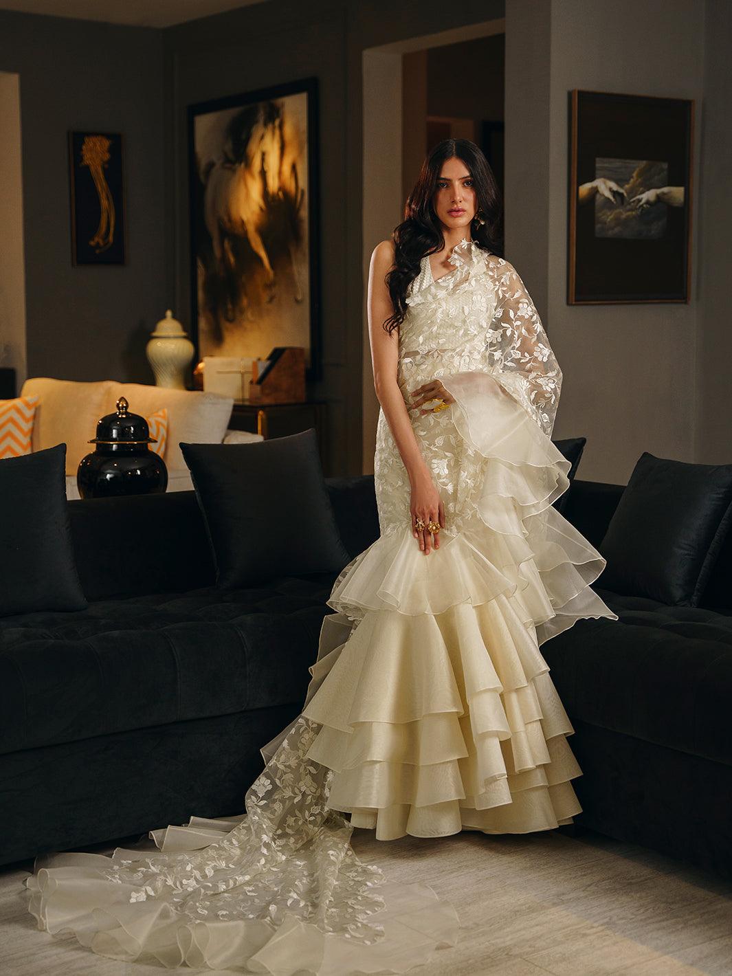 https://cdn.shopify.com/s/files/1/0704/3153/9492/files/selene-948598.jpg?v=1714970894