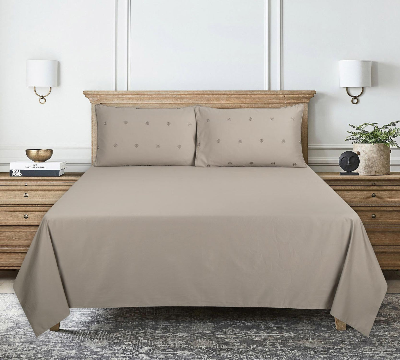 Sepia Tint T-400 Embroidered Bed Sheet Set