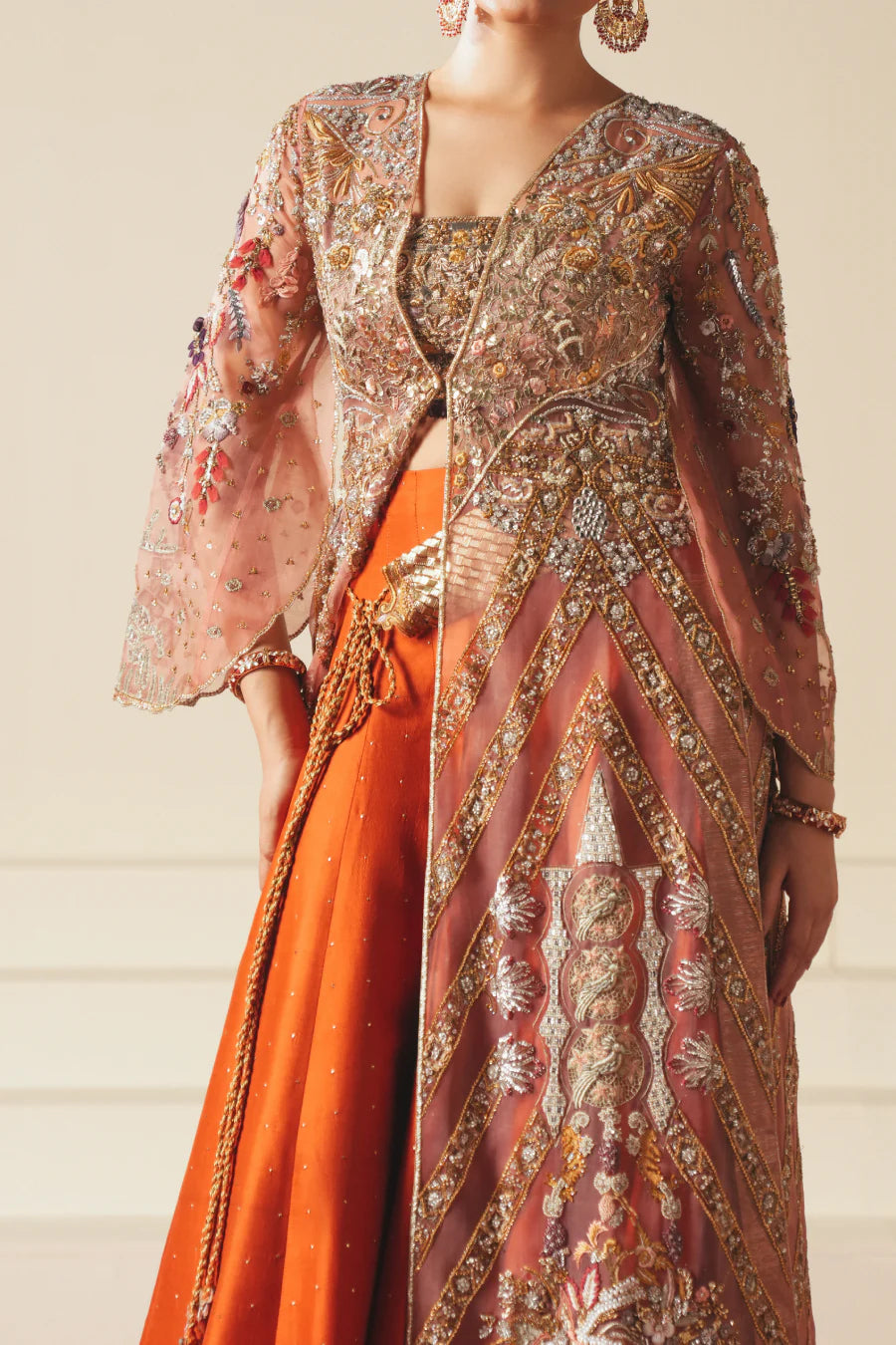 https://cdn.shopify.com/s/files/1/0593/6516/3148/files/shahnama-3.webp?v=1756042907