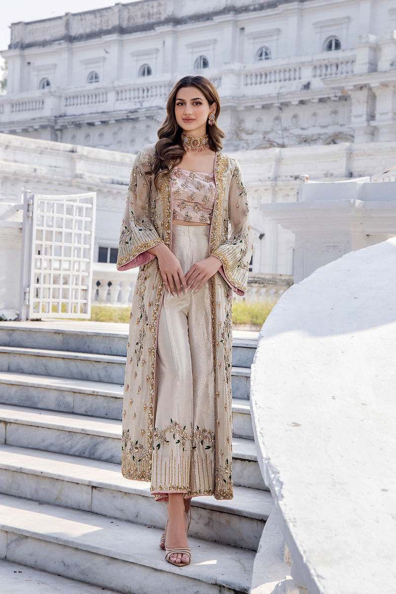 Shazia Kiyani – Shano Style