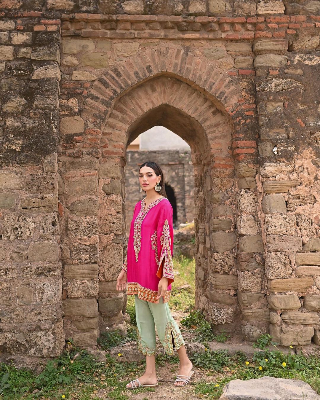 Shendi Festive wear by Alizay Saad