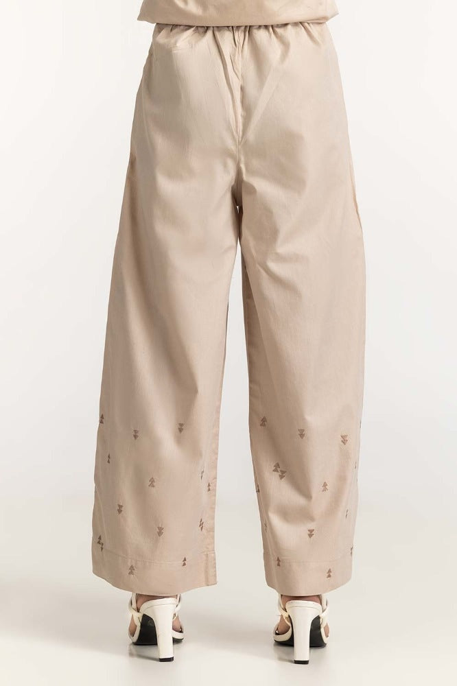 https://cdn.shopify.com/s/files/1/0706/3253/8159/files/skin_basic_trouser_wm-trc23-003_1.jpg?v=1758455171