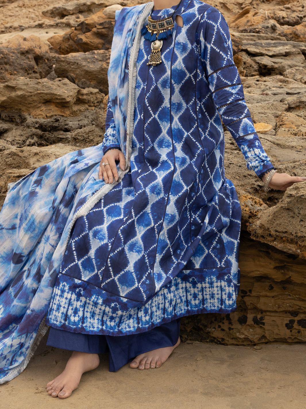 Blue Lawn 2 Piece Unstitched - ALP-2PS-SLKD-UN-2252