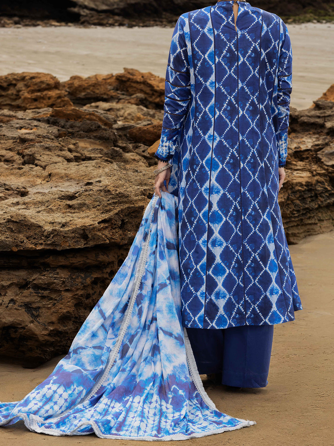 Blue Lawn 2 Piece Unstitched - ALP-2PS-SLKD-UN-2252