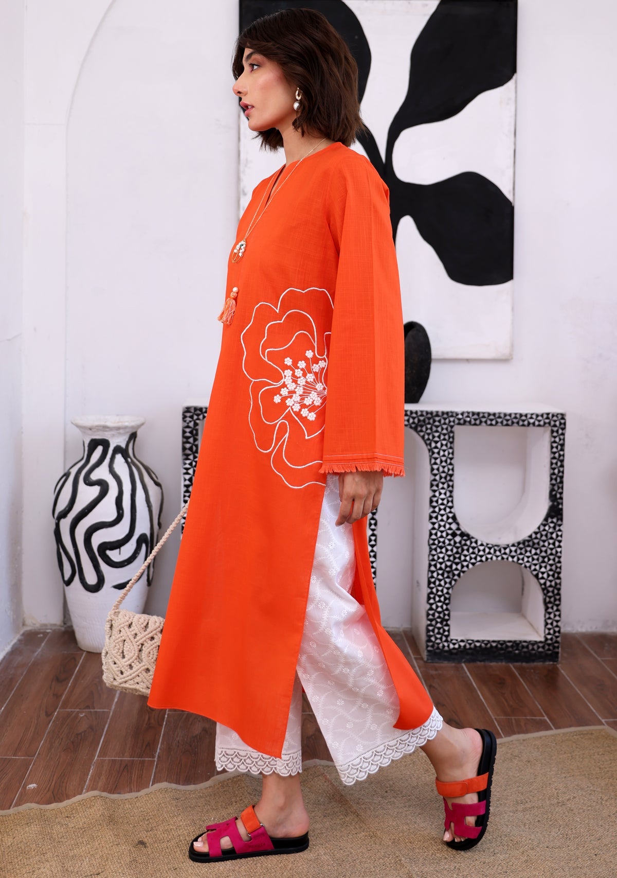 https://cdn.shopify.com/s/files/1/0676/8177/9968/files/soraya2.jpg?v=1714826468