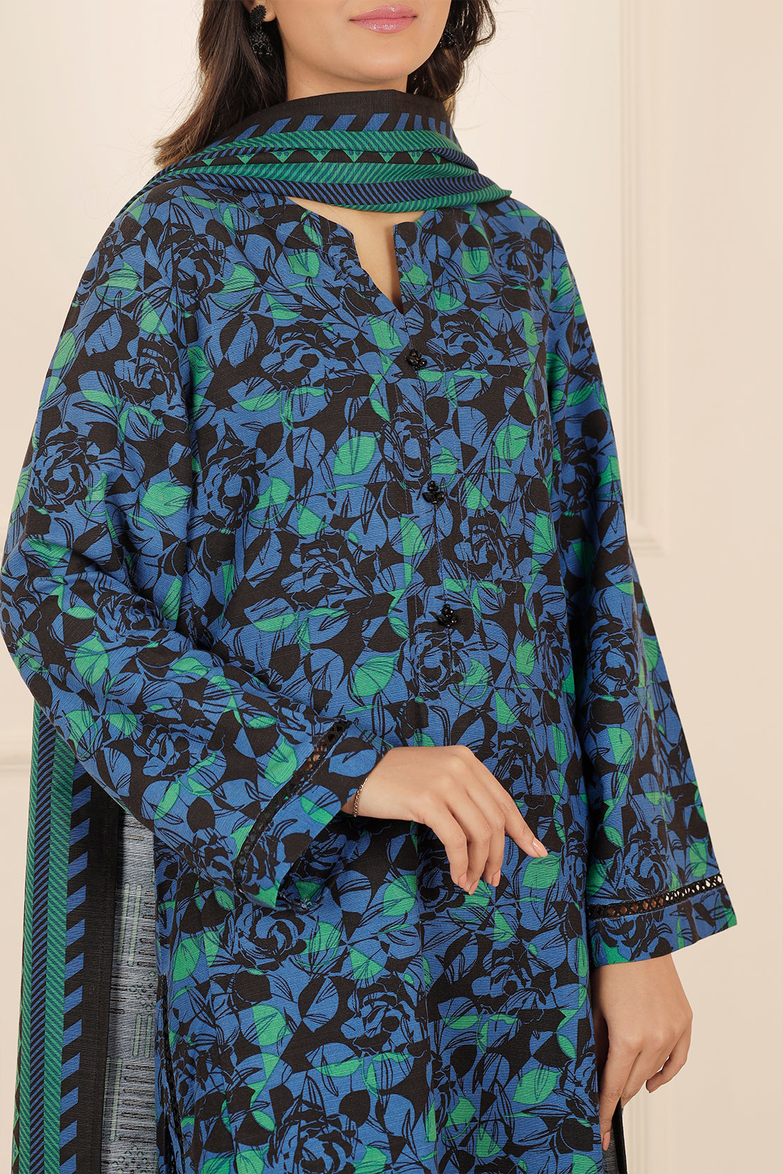 Printed Khaddar Stitched 2 Piece (Shirt/Trouser)76334