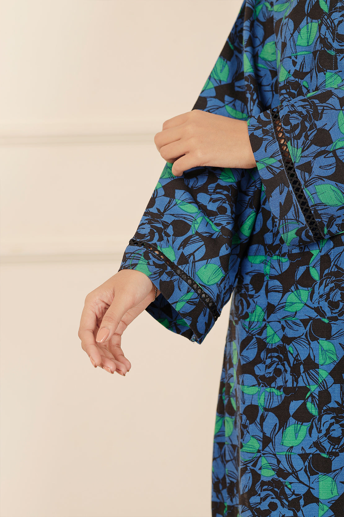 Printed Khaddar Stitched 2 Piece (Shirt/Trouser)76334