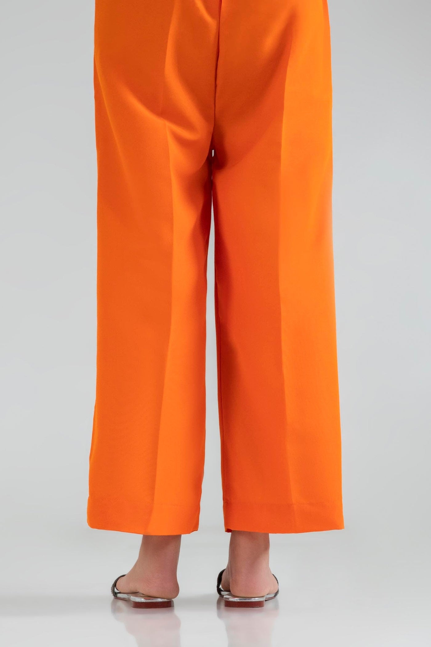 https://cdn.shopify.com/s/files/1/0740/1753/8280/files/ss24gtrd108_2_7dee0fb0-90e0-4c78-abc3-763c1f5bf0a8.jpg?v=1756731442