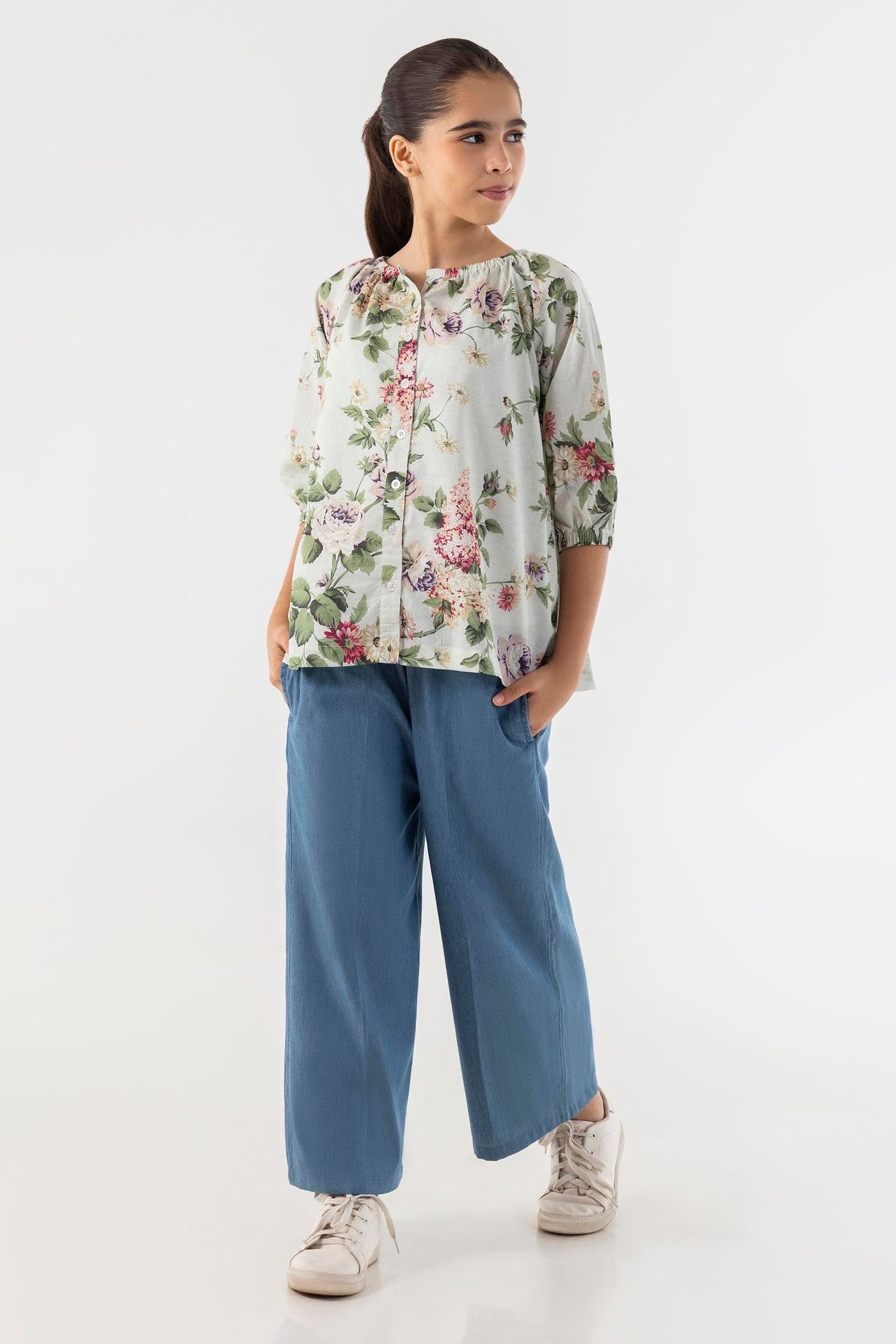 https://cdn.shopify.com/s/files/1/0740/1753/8280/files/ss24gws420_2.jpg?v=1756731425